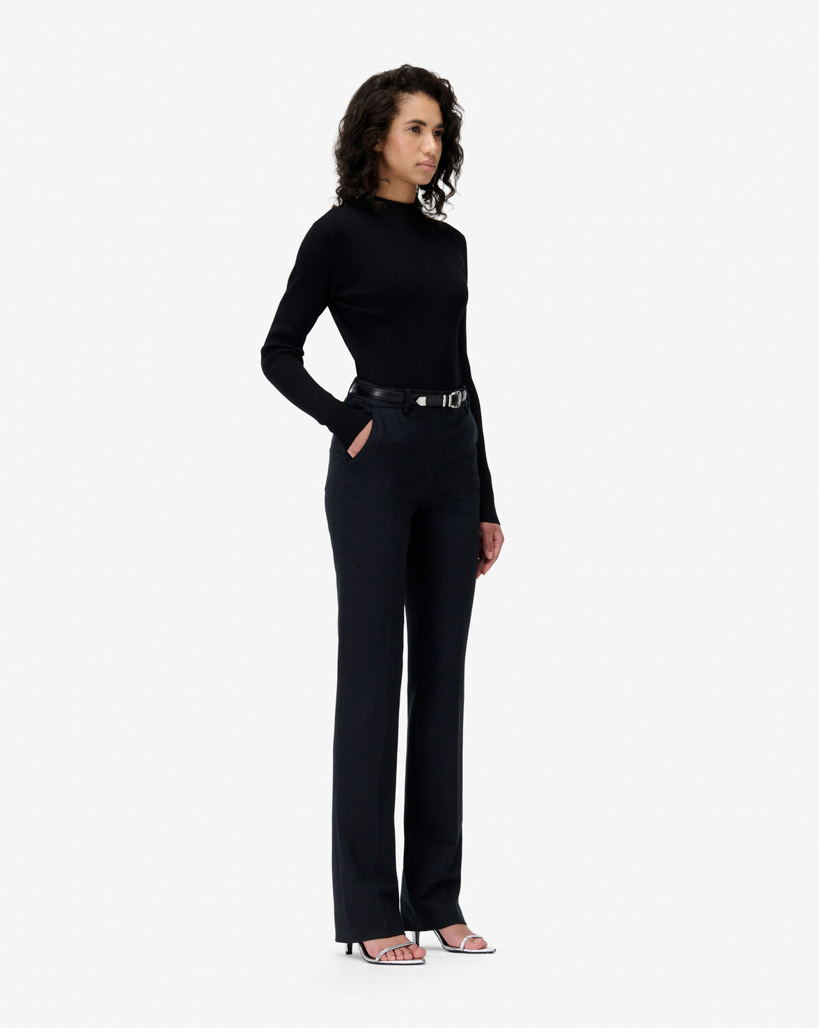 GAYLOR image number null