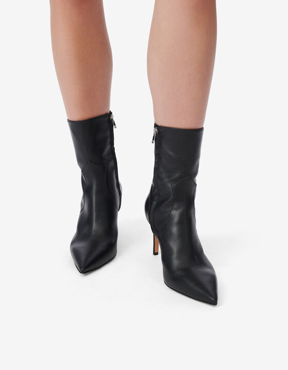 LEATHER BOOTIES