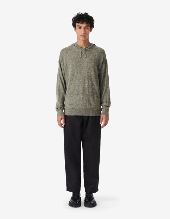 HOODED SWEATSHIRT