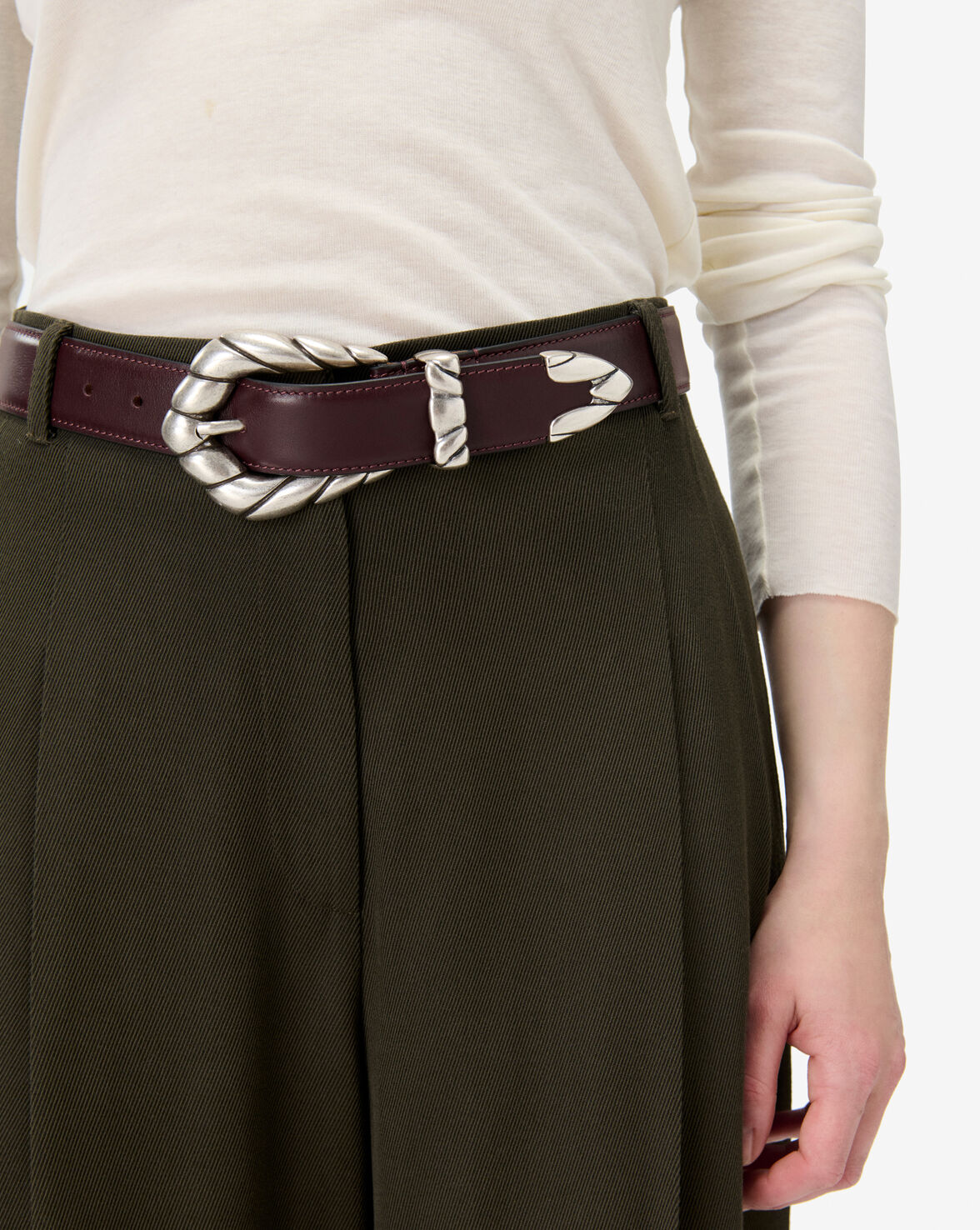 EMBELLA FLAT image number null