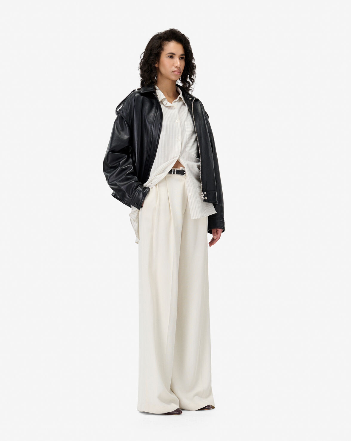 DETROIT image number null