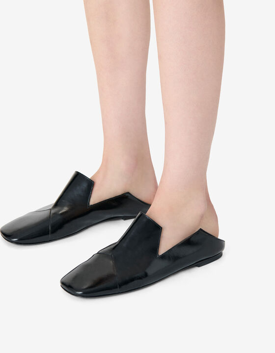 LEATHER FLAT MULES